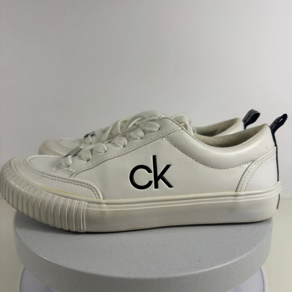 Calvin Klein Womens White CK Logo Low Top Lace Up Sneakers Ribbed Toe Cap 7.5